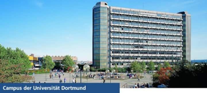 Schoene Grosse Wohnung 2 Schlafzimmer Bis 6 Pax Naehe Stadion Signal Iduna 多特蒙德 外观 照片