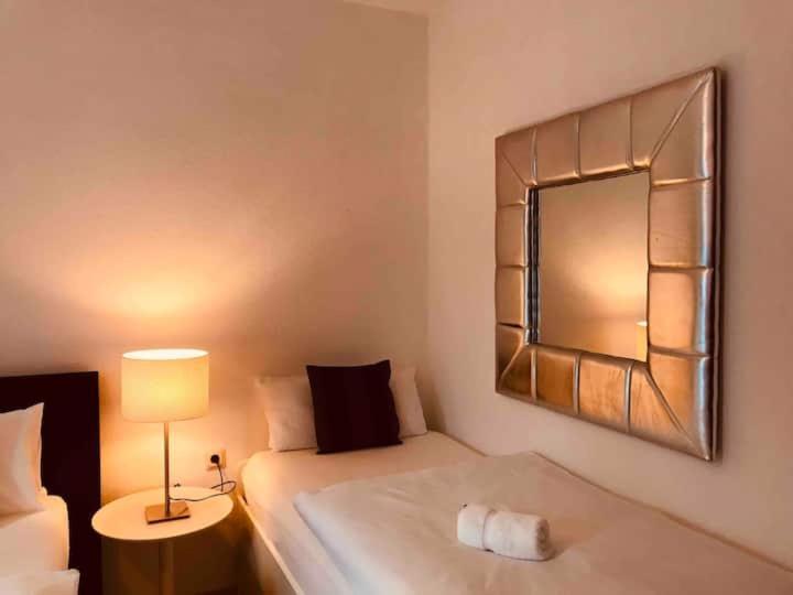Schoene Grosse Wohnung 2 Schlafzimmer Bis 6 Pax Naehe Stadion Signal Iduna 多特蒙德 外观 照片