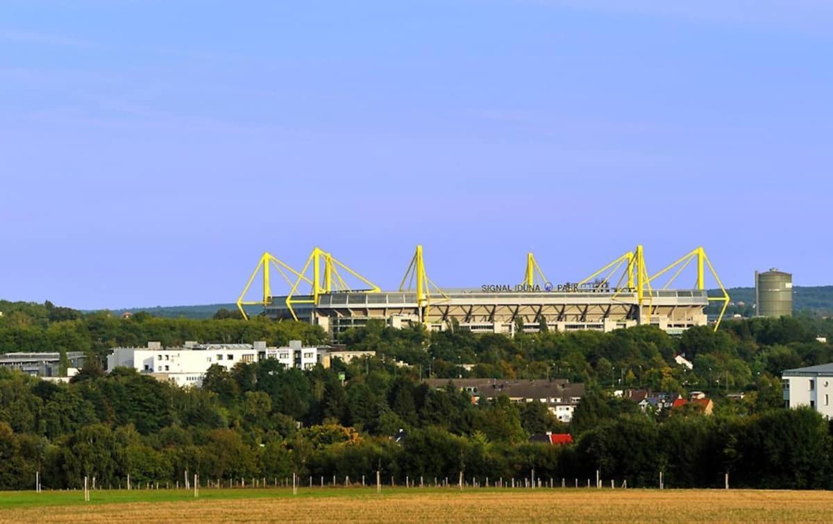 Schoene Grosse Wohnung 2 Schlafzimmer Bis 6 Pax Naehe Stadion Signal Iduna 多特蒙德 外观 照片